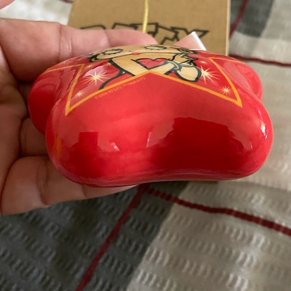 BETTY BOOP Lacquer Christmas Ornament - Picture 4 of 5